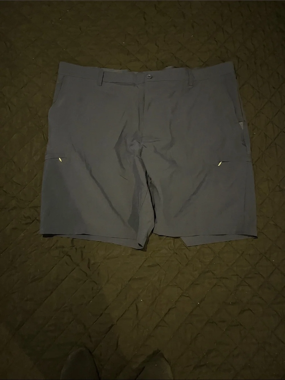 Izod Men's Dark Gray Stretch Hybrid Shorts